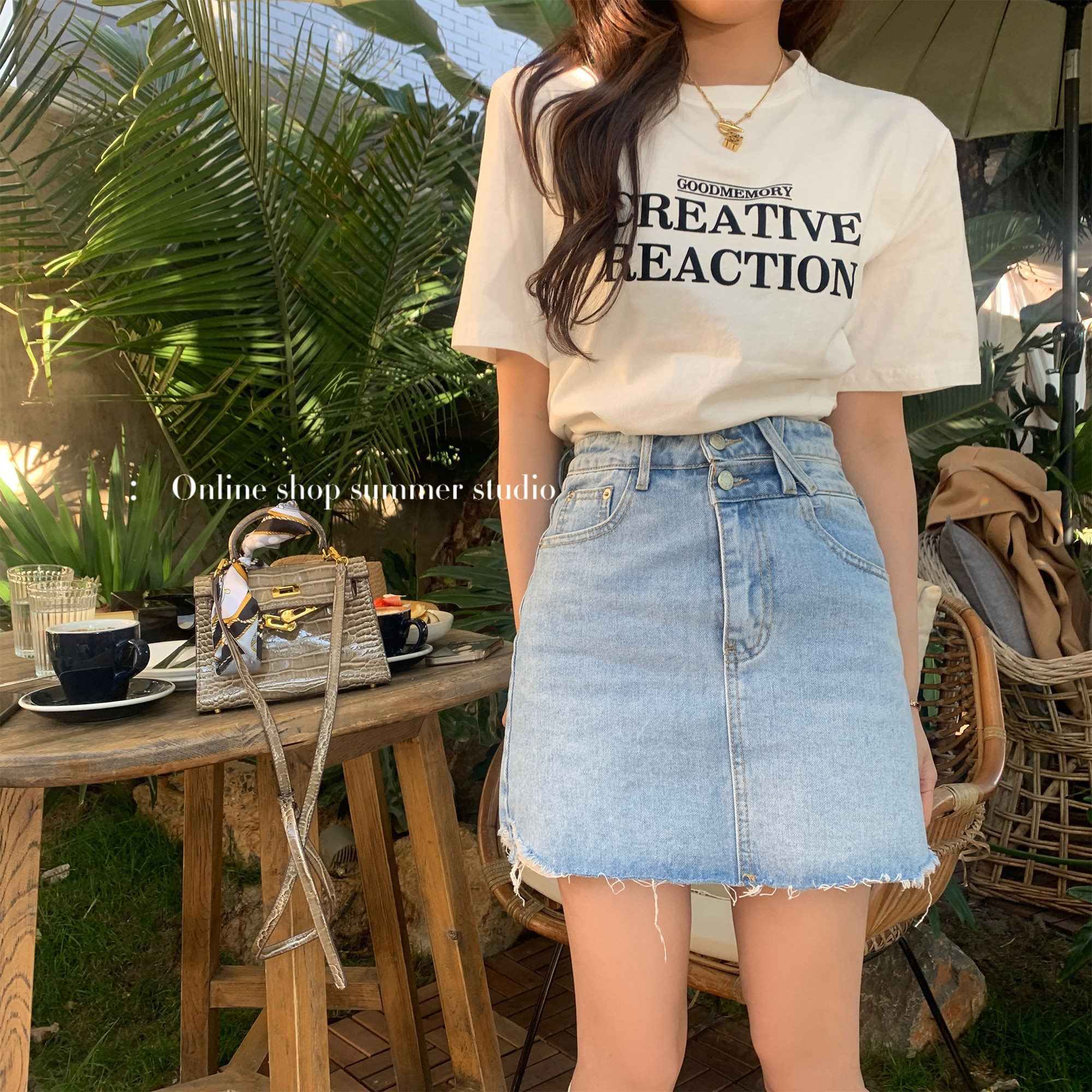 Summer House in spring 2023 new hair - side retro - body dress female design sensitive short skirts