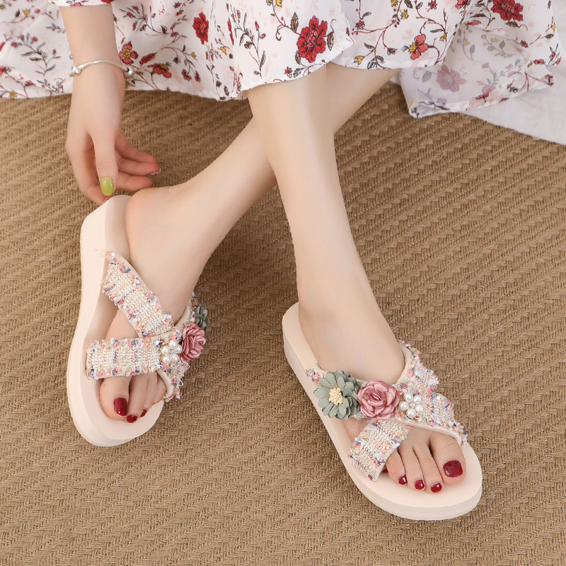 Special cabinet new beach shoe thick bottom non-slip outside wearing seaside lined slippers women's shoes slopes heel flowers beach sandals sandals shoes