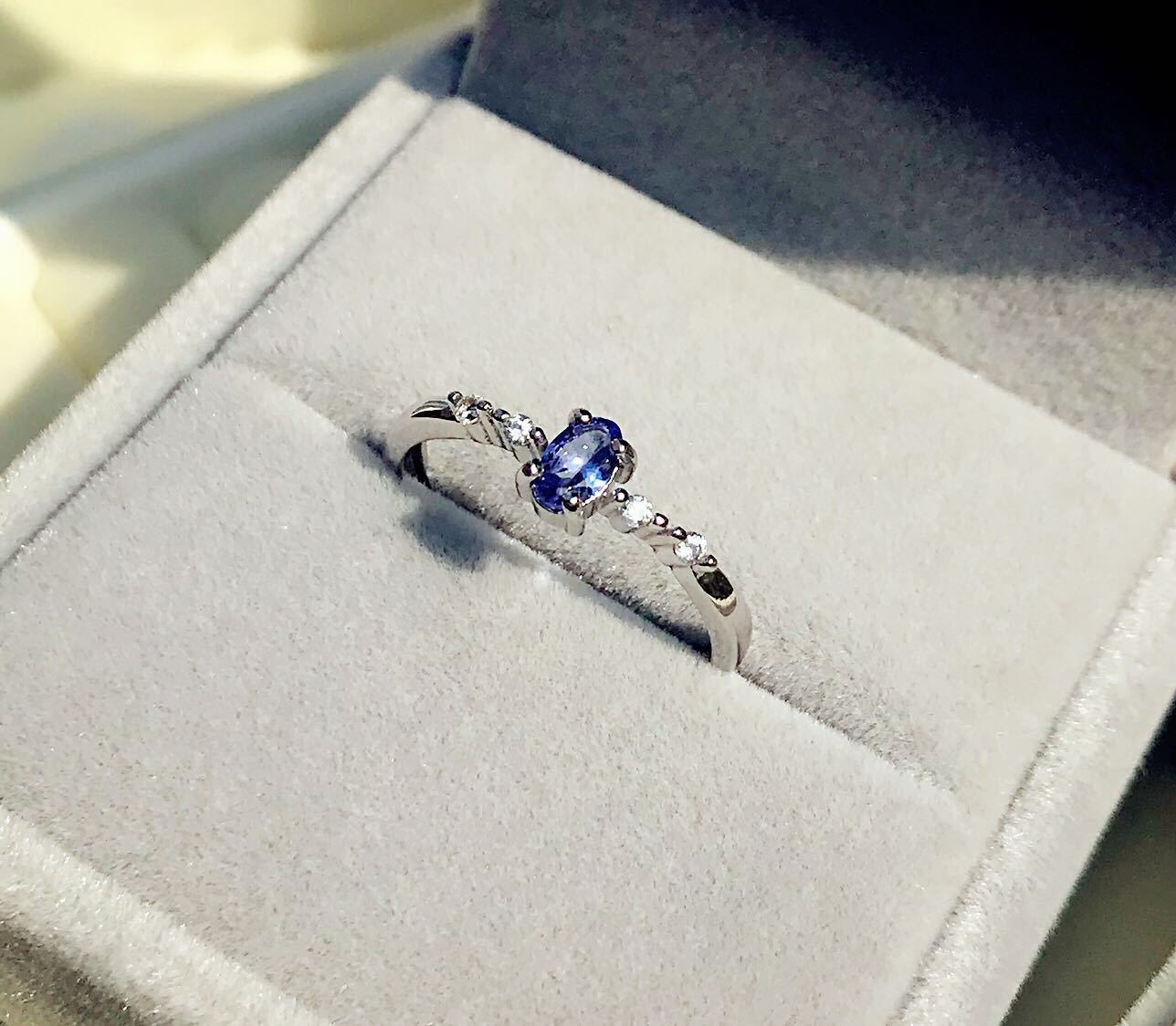 Amberman Jewelry Natural Ocean Heart Tanzanite Ring 925 Silver plated White gold Zircon Small fresh ring