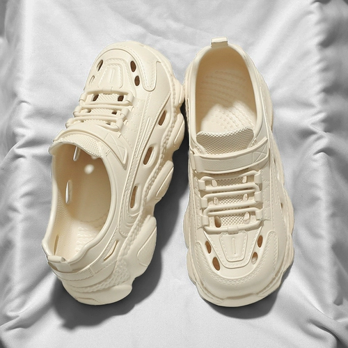 Летние тапочки в стиле Crocs, пляжные женские босоножки, коллекция 2025 года, закрытые носок и пятка, размер, пляжный стиль, подходят для носки на улице