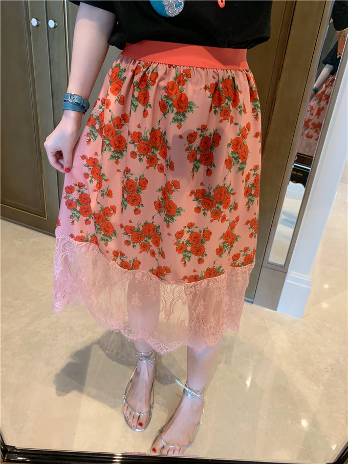 TBORAKOO South Korea East Day Shira leaves beautiful ~ Rose Rose lace skirt