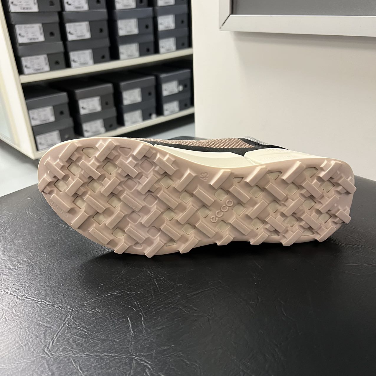 ECCO 爱步 Biom 2.1 健步2.1越野系列 男式越野跑鞋 822804 Prime会员价￥526.59 天猫￥1829