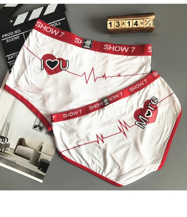 Chất lượng cao đồ lót cặp đôi thời trang khí chất modal đen trắng nam boxer nữ tam giác ngắn cá tính sáng tạo quan lot