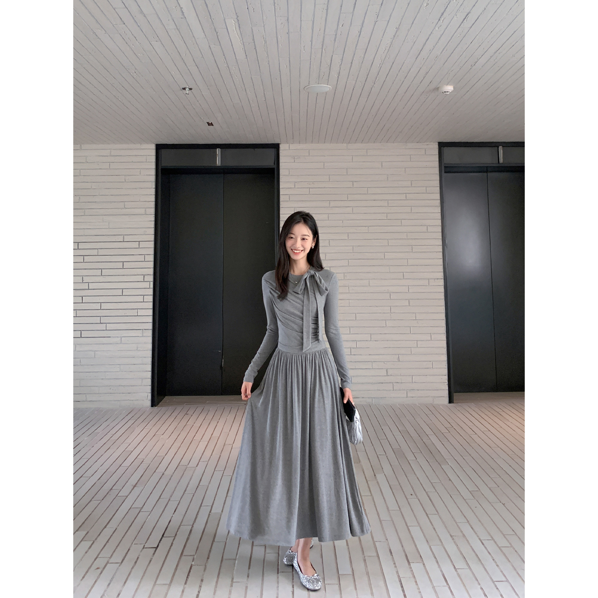 MULVAN レディース長袖ニットドレス秋ウエストデザインリボン Aラインテンペラメントロングスカート