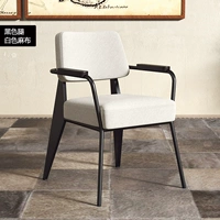 Черные ноги белое белье