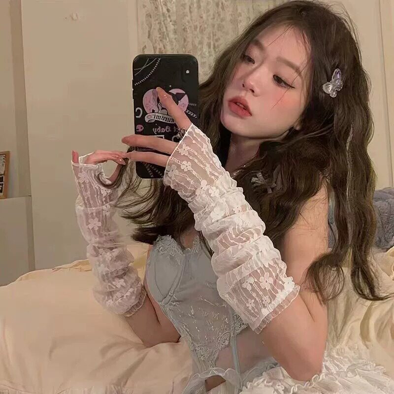 New white lace gloves, Japanese style, sweet ballet style, high-end look for photos, faux sleeves, thin style, perfect for Instagram.