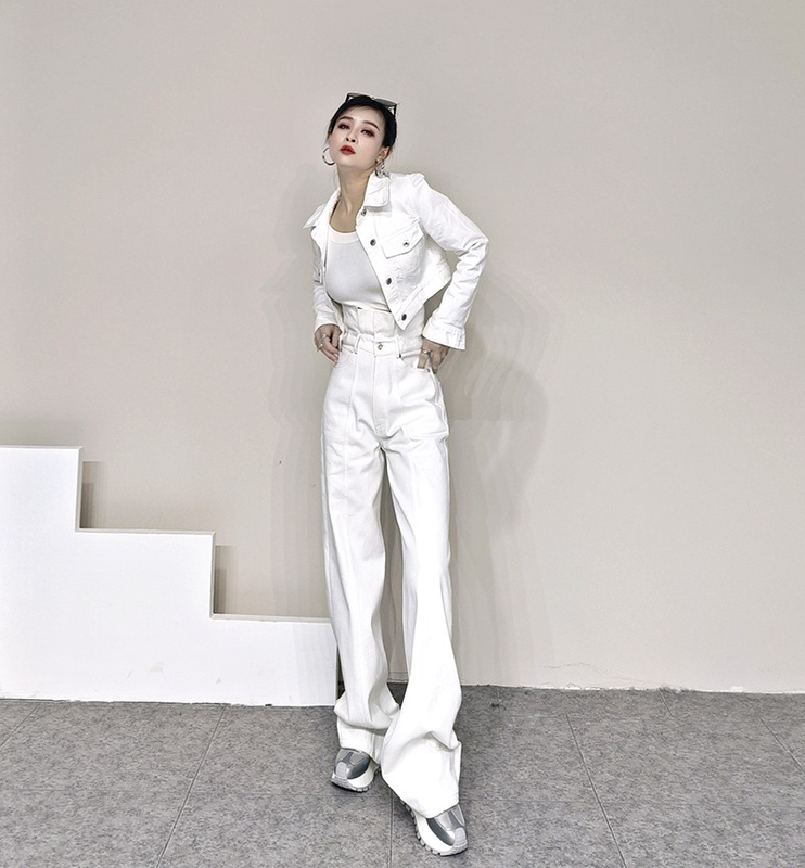 2026 Niche Design Fashion New White Denim Short Jacket and Long Pants Women's Casual Elegant Two-Piece Set