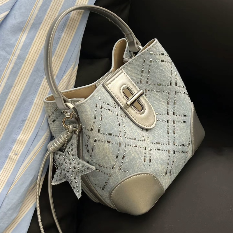 2026 New Fashionable Versatile Stylish Shoulder Bag Crossbody Bag Full of Rhinestones Unique Handbag Bucket Bag Dumpling Bag