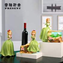 Living room swing piece little girl room arranged princess swing piece shop window decoration props tennis red birthday gift gift