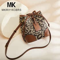 Hong Kong MKRIY KCBRS withdrawn Cabinet womens bag net red BAO WEN bucket 2021 new advanced sense cross shoulder bag