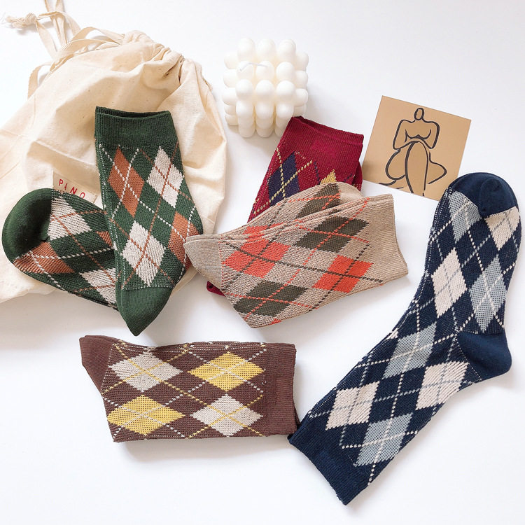 Socks lady socks British style double needle double needle double road diamond grid socks thick thread ins Wind bubble socks cotton socks