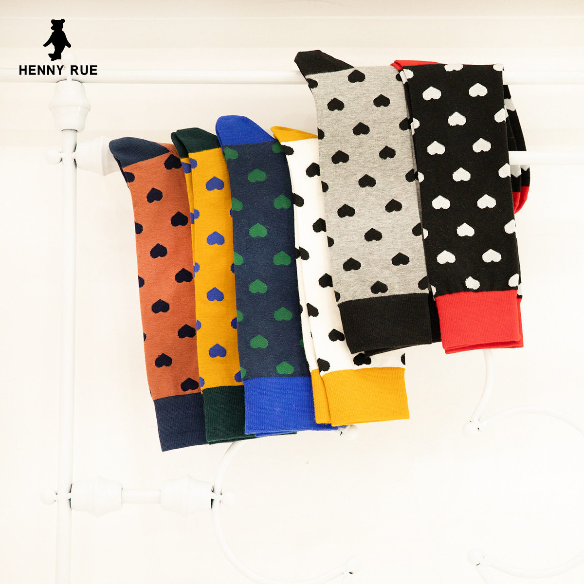 HENNY Rue SMALL BEAR 21 YEARS NEW COTTON PEACH HEART HEAPS Cylinder Calf Socks 19177