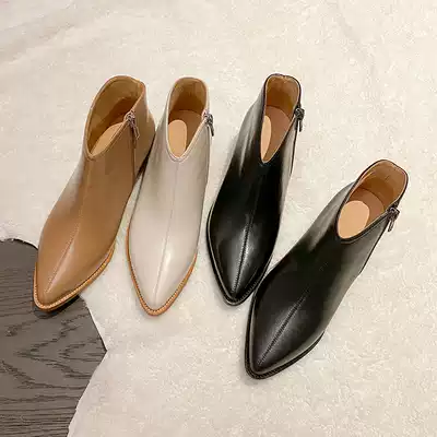 (Hong Xiaoge) handsome western cowboy boots ~ retro pointed v mouth and ankle boots