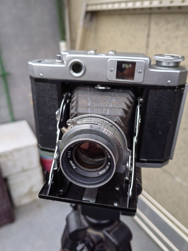 Mamiya 6, 120 Pocket Camera Modified with Rollei Planar Lens (I Am Selling the Lens, Not the Camera) Mamiya 6, 120 Pocket Camera Modified with Rollei Planar Lens (I Am Selling the Lens, Not the Camera)