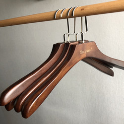 ເຄື່ອງນຸ່ງຫົ່ມທີ່ບໍ່ມີຮອຍຕໍ່ຂອງຜູ້ຊາຍແລະແມ່ຍິງຂອງຜູ້ຊາຍທີ່ເກັບຮັກສາເຄື່ອງນຸ່ງໄມ້ແຂງ hanger trouser rack retro suit non-slip Nordic home clothes hanger with lettering