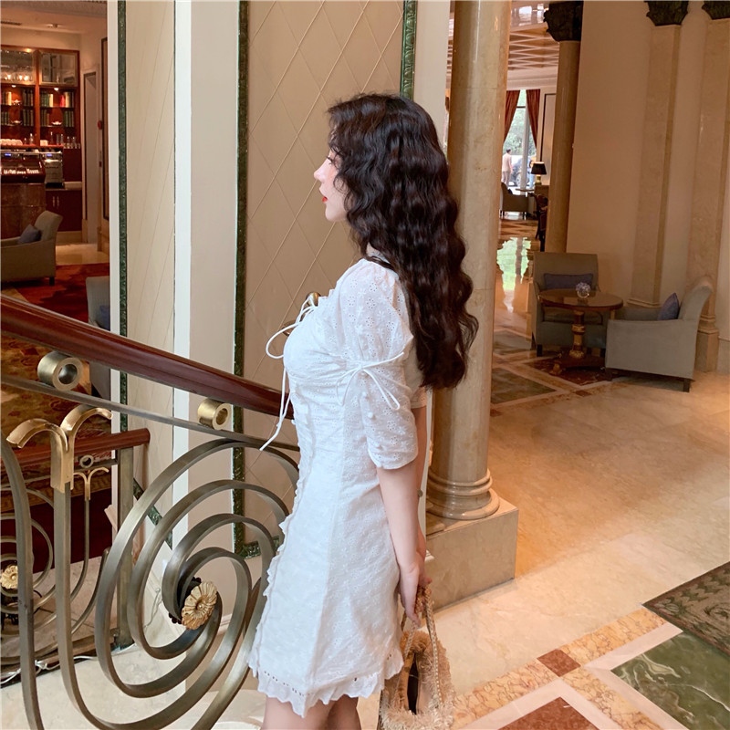 DABI 韓國風名媛復古方領蕾絲刺繡短袖洋裝 DABI 韓國風名媛復古方領蕾絲刺繡短袖洋裝