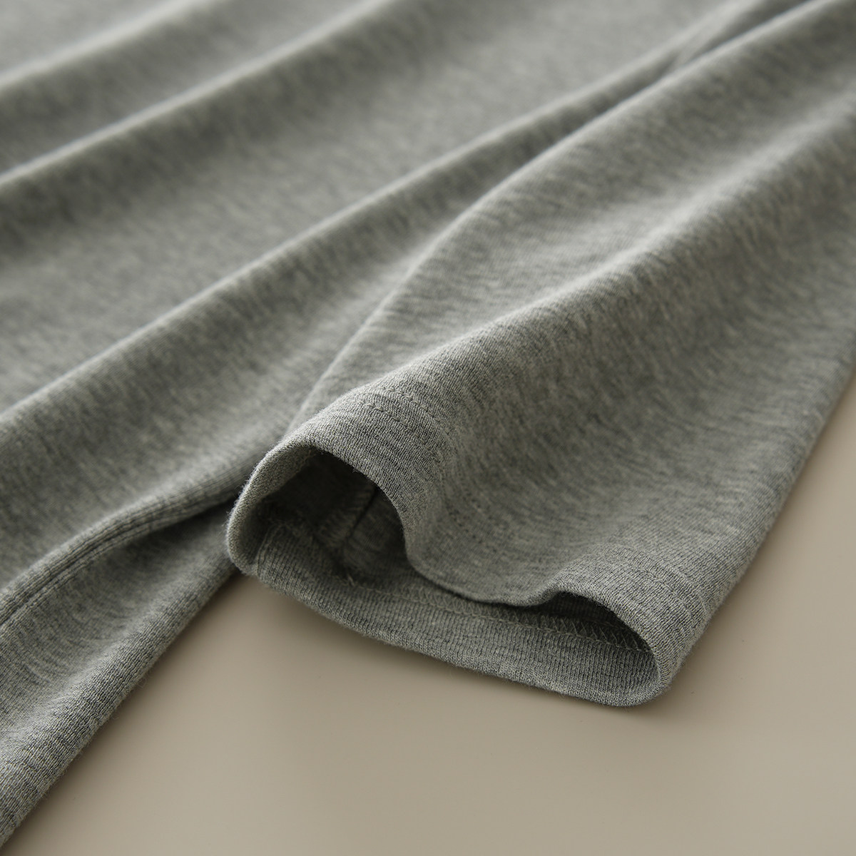 Нежный Мягкий клейкий мисс водолазка пятый из рукава свитер термостатический эластичность твердый теплый короткий рукав шаньдун Интернет магазин 