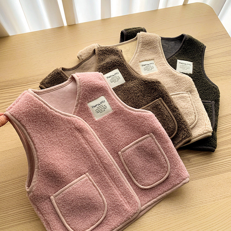 Integrated imitation lamb suede child gush shoulder boy girl V collar warm sleeveless jacket for children waistcoat