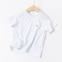 Белая футболка с коротким рукавом