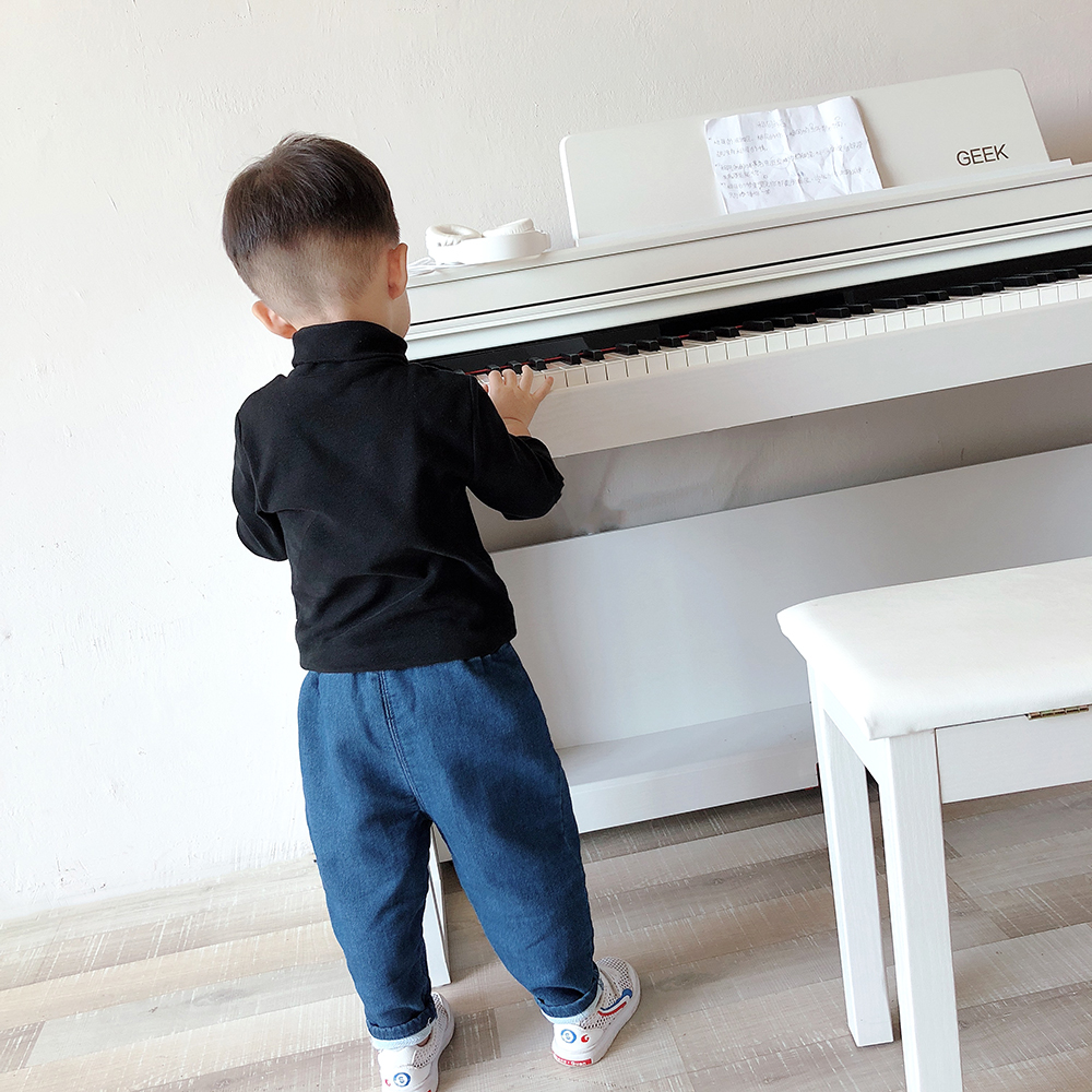 Quần jean dệt kim trẻ em Quần bé trai và quần rộng co giãn Quần Harlan Quần mùa thu quần nỉ trẻ em đẹp