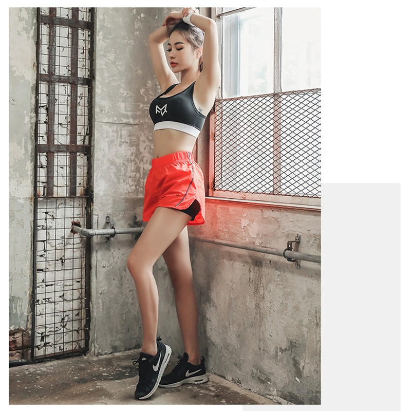 Quần short thể dục nữ khô Yoga giả hai mảnh Chống ánh sáng Làm khô nhanh