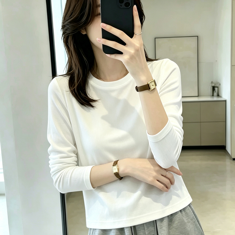 2026 Autumn New Style Inner Layering Shirt White Round Neck Long Sleeve T-Shirt for Petite Women Short Style Regular Shoulder Slimming Top 2026 Autumn New Style Inner Layering Shirt White Round Neck Long Sleeve T-Shirt for Petite Women Short Style Regular Shoulder Slimming Top