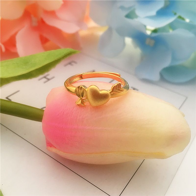Nhẫn vàng vàng đồng xu dày mới mô phỏng nhẫn nữ 24K mạ vàng mờ một mũi tên đeo trái tim tình yêu nhẫn vàng nhẫn đôi đẹp