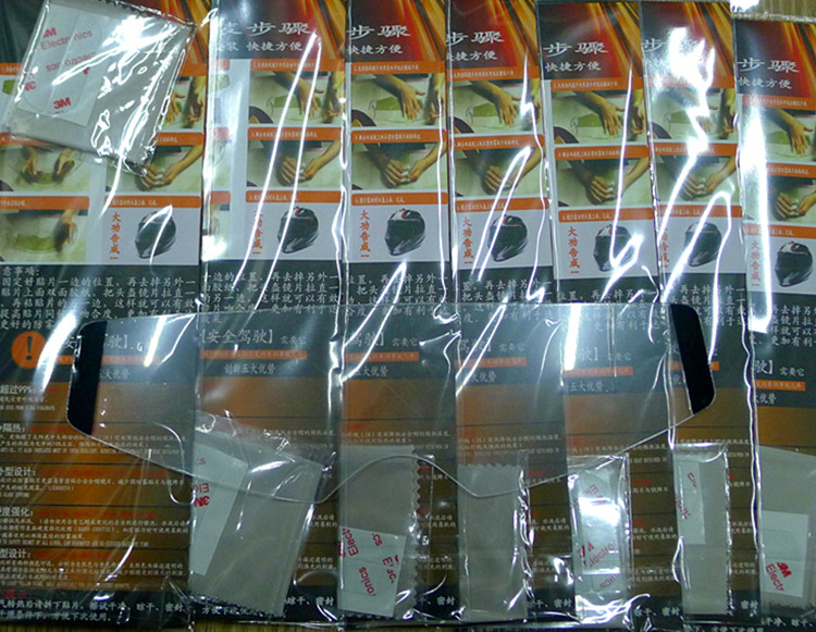 盔通用 防雾镜片贴头盔镜片防雾贴