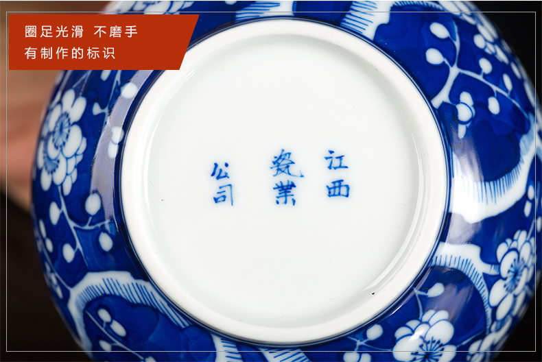 Blue and white porcelain of jingdezhen ceramics hand - made name plum flower tea pot home sitting room adornment teahouse tea pot furnishing articles