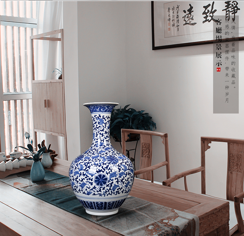 Jingdezhen ceramic new Chinese style household, sitting room put lotus flower appreciation of blue and white porcelain bottle arranging flowers, vases, decorative furnishing articles