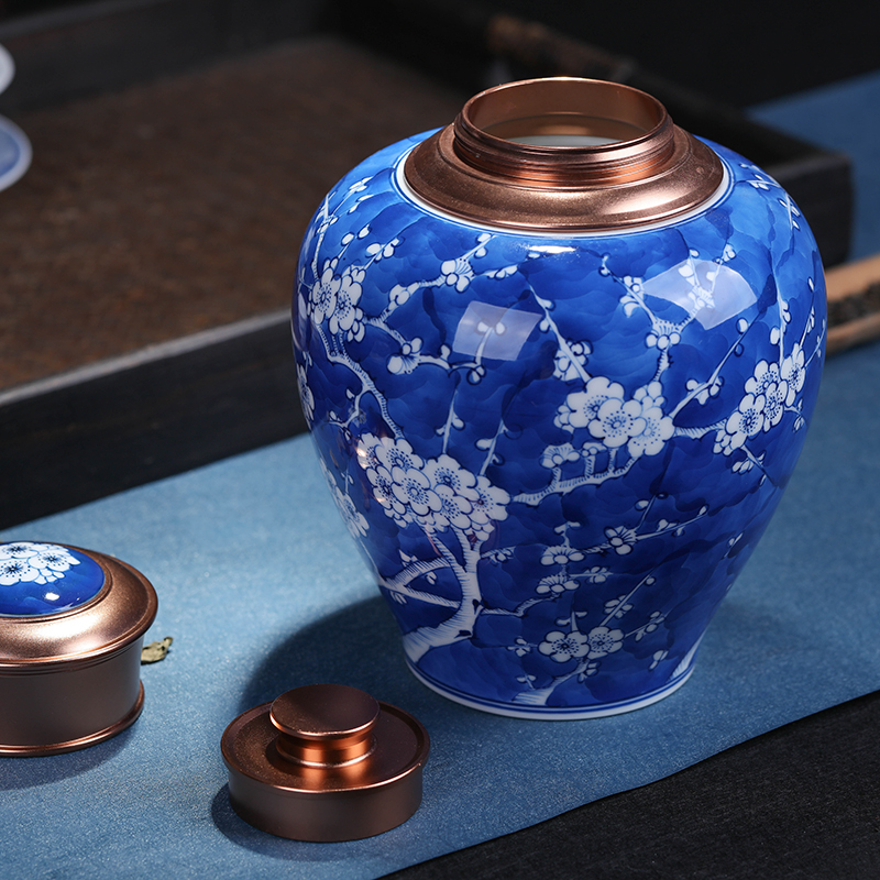 Blue and white porcelain of jingdezhen ceramics seal tea pu - erh tea packaging tin restoring ancient ways in the Chinese wind who was orange number