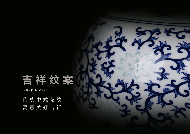 Jingdezhen ceramic creative Chinese blue and white porcelain vase hotel geomantic new Chinese flower arranging wine home furnishing articles