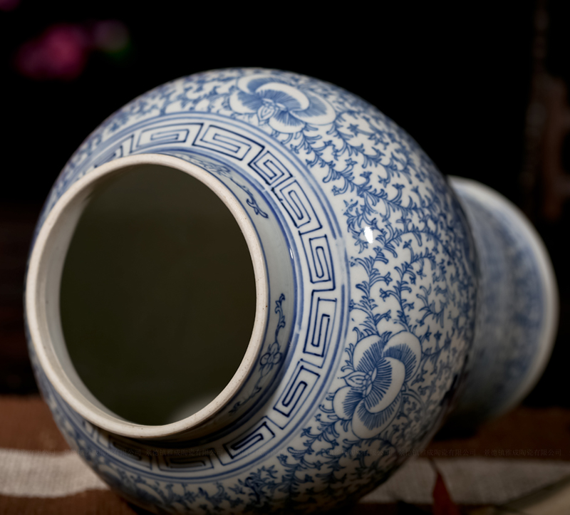 Jingdezhen ceramics modern blue and white pot household decoration vase furnishing articles do old earthenware restoring ancient ways