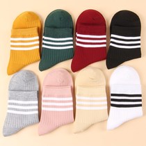 White sports socks cotton medium Korean version of winter middle school students Autumn Winter college style womens deodorant