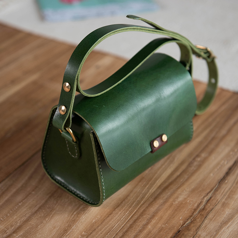 Original design DIY material bag ladies single shoulder inclined satchel with small crowdsourced Italian tannins natural cow leather