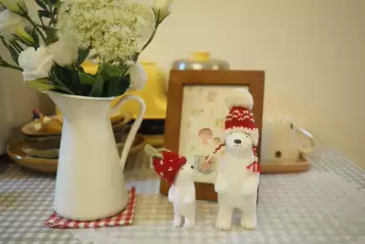 Finished product mama handmade Museum high-end wool knitting Autumn and Winter Christmas Polar Bear decoration small hat
