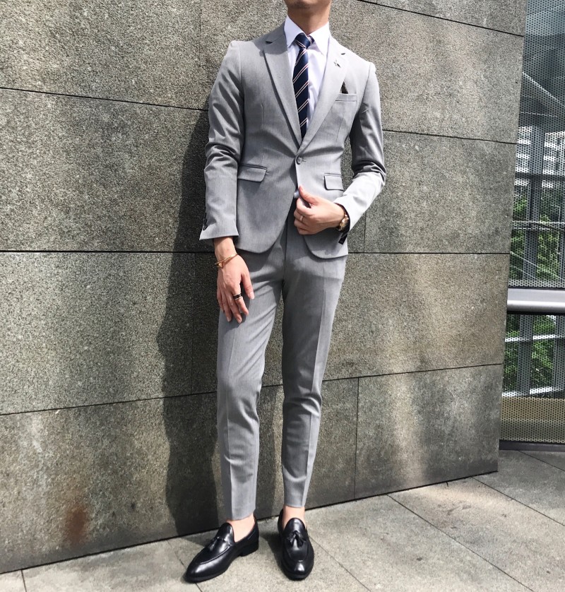 2018 Hàn Quốc mùa thu đơn giản và rõ ràng tự tu luyện một nút nhỏ phù hợp với bộ đồ thời trang nam vest nam cá tính