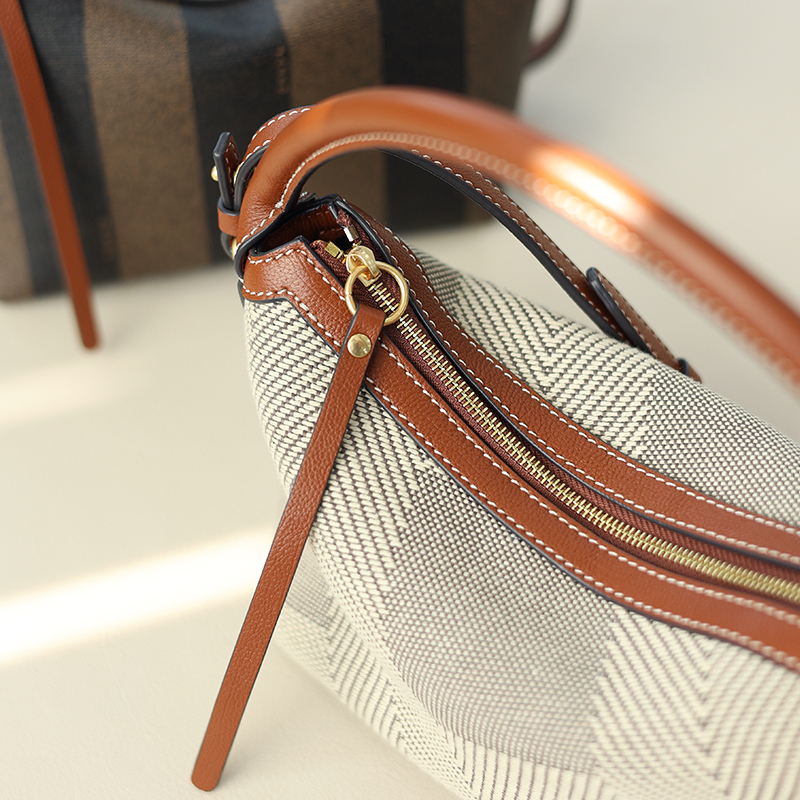 Jazz Xiaoqiang 2026 Summer Bag | the King of Small Bags | Versatile All-Season Phone Bag Mini Crossbody Bag Jazz Xiaoqiang 2026 Summer Bag | the King of Small Bags | Versatile All-Season Phone Bag Mini Crossbody Bag