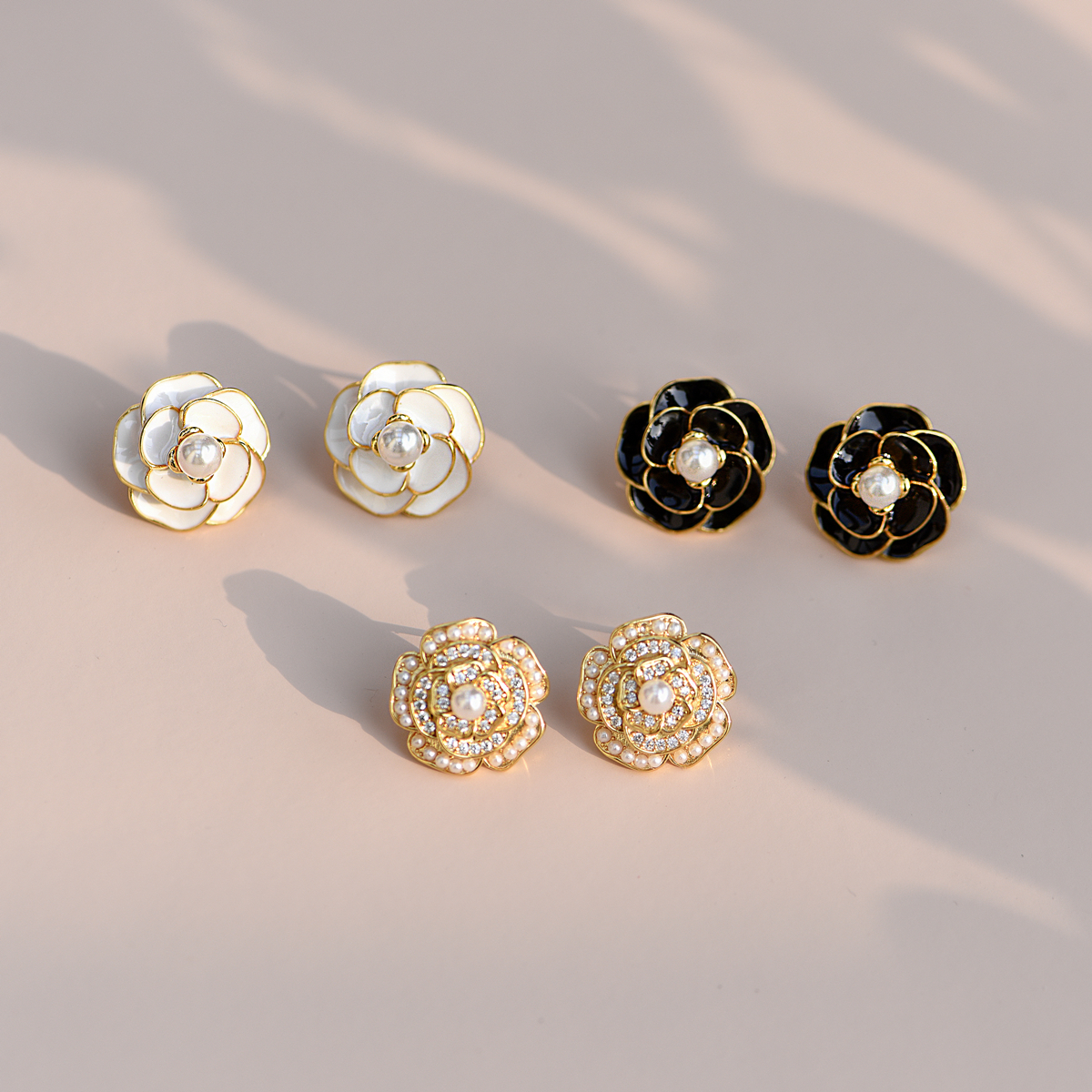 Mountain Tea Flowers Small Aroma Advanced Sensation Ear Needle Retro Temperament Earrings S925 Silver Pin Fashion New Daughter Pan Mosquito Coil Ear Clip