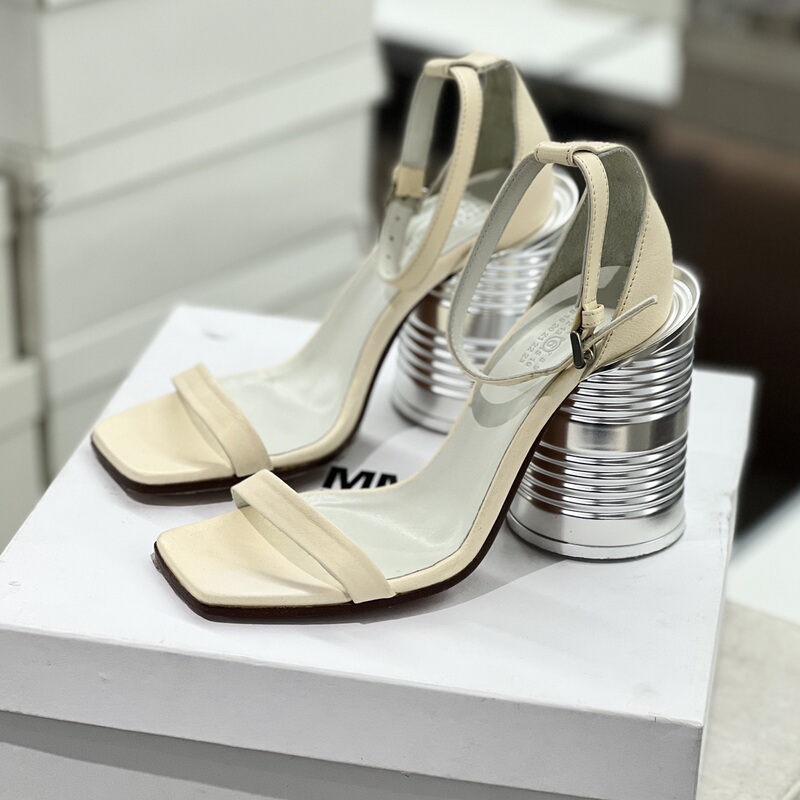 Mm6 Maison Margiela Women's One-Strap Chunky Heel High-Heeled Sandals, Available at Yintai Department Store Boutique 301596
