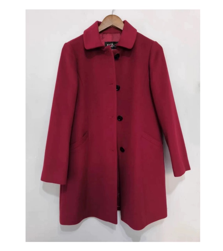 Clearance Sale of Fizilana/Red and Camel-Colored Sheep Wool Short Coats, Fizilana Small Size Special Price Clearance Sale of Fizilana/Red and Camel-Colored Sheep Wool Short Coats, Fizilana Small Size Special Price