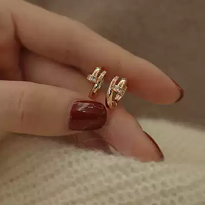 Korean advanced design sense flash diamond nail metal earrings female personality spring and summer earrings temperament ear buckle trend