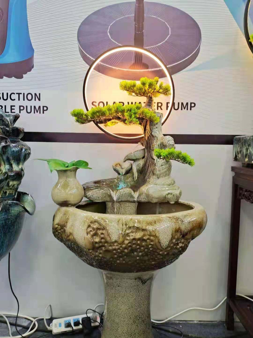 Running water swinging pieces fake mountain trees Merchants fish tank fountains flowing water home decorations Xuanguan Fortune Fish Tank