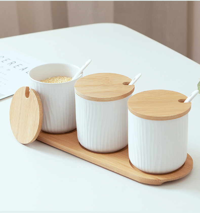 Japanese ceramics seasoning household kitchen condiment pot seasoning box of caster condiments pot seasoning salt shaker