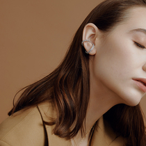 Personality style single heart-shaped wheat ears No earthen ear clip Ear Clip Inlaid Drilling Elegant Minimalist Earrings Design Sensation