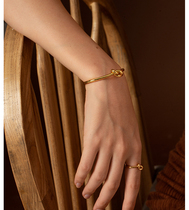 ins wind texture ultra good classic knotting European and American minimalist about 100 lap lover knots 18k gold plated opening bracelet bracelet