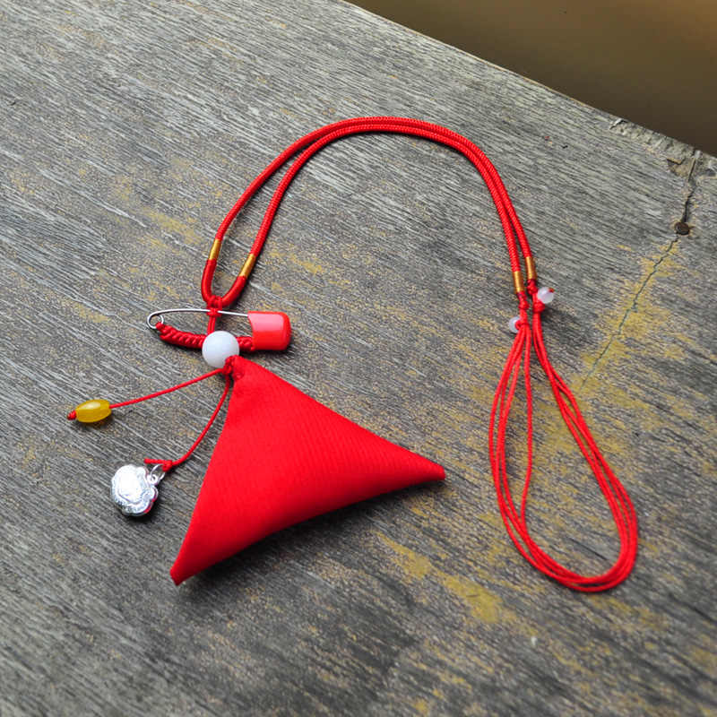 Triangular protective body charm bag Christmas bag baby baby hanging neck fu bag Sand Red Waterproof Air Bag