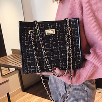 One shoulder big bag female 2020 new autumn and winter wild messenger bag chain quilt large capacity fashion tote bag