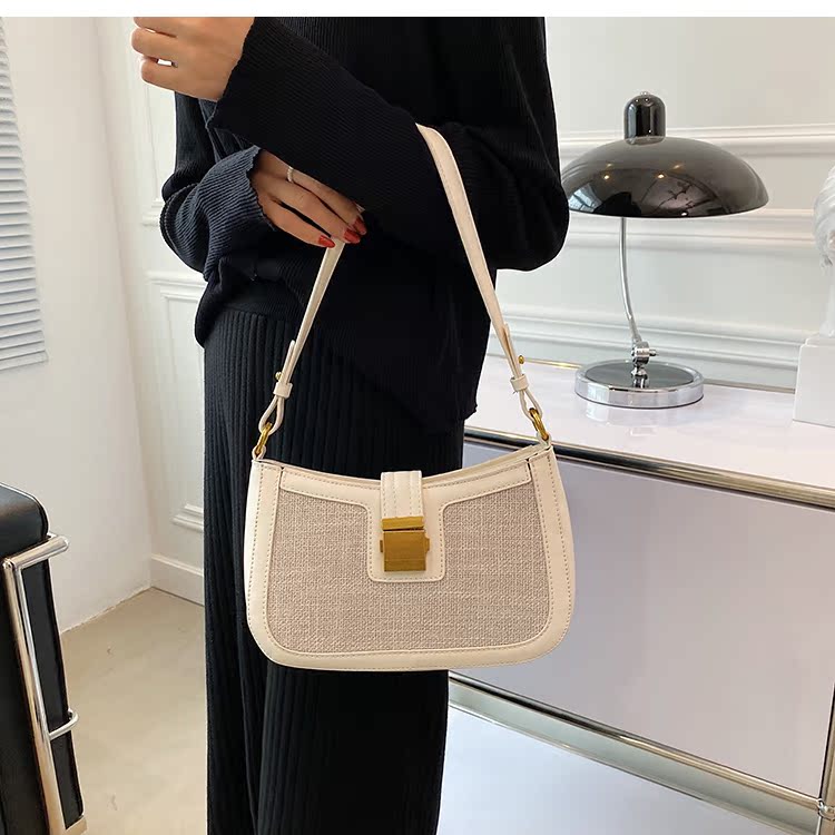 Fashion Lock Geometric Messenger One-shoulder Armpit Bag Wholesale Nihaojewelry display picture 6