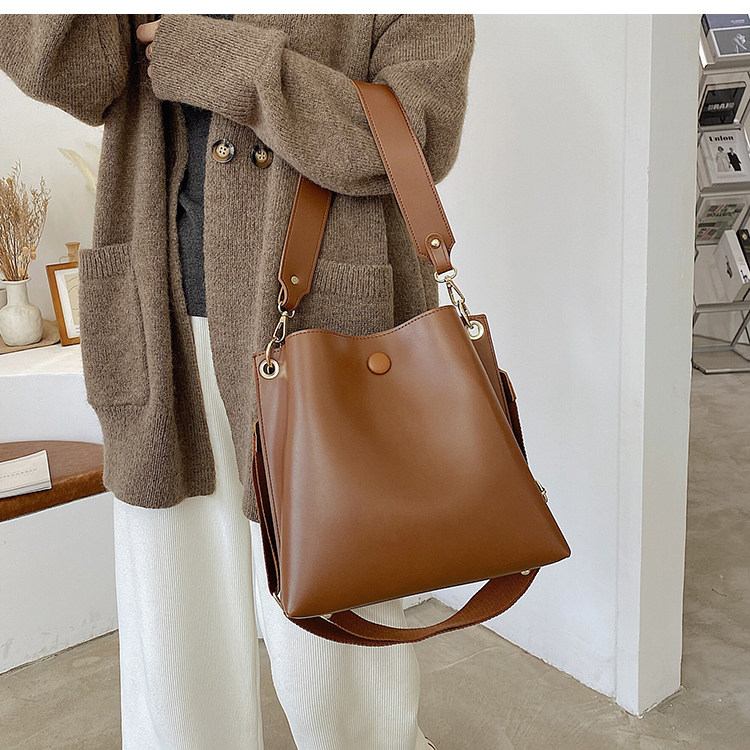 High End Bucket Pursed